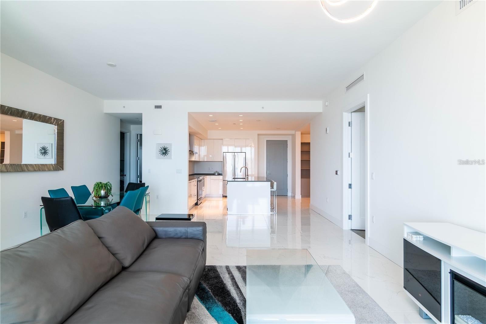 111 PINEAPPLE AVE S #1002