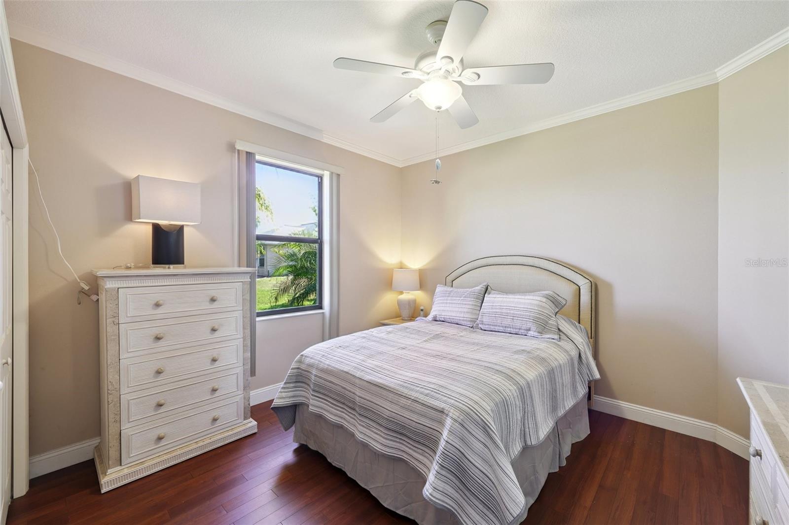 2002 PALM VIEW RD
