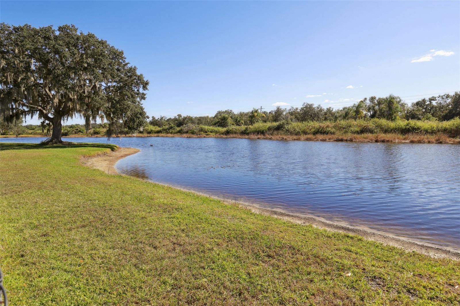 2002 PALM VIEW RD