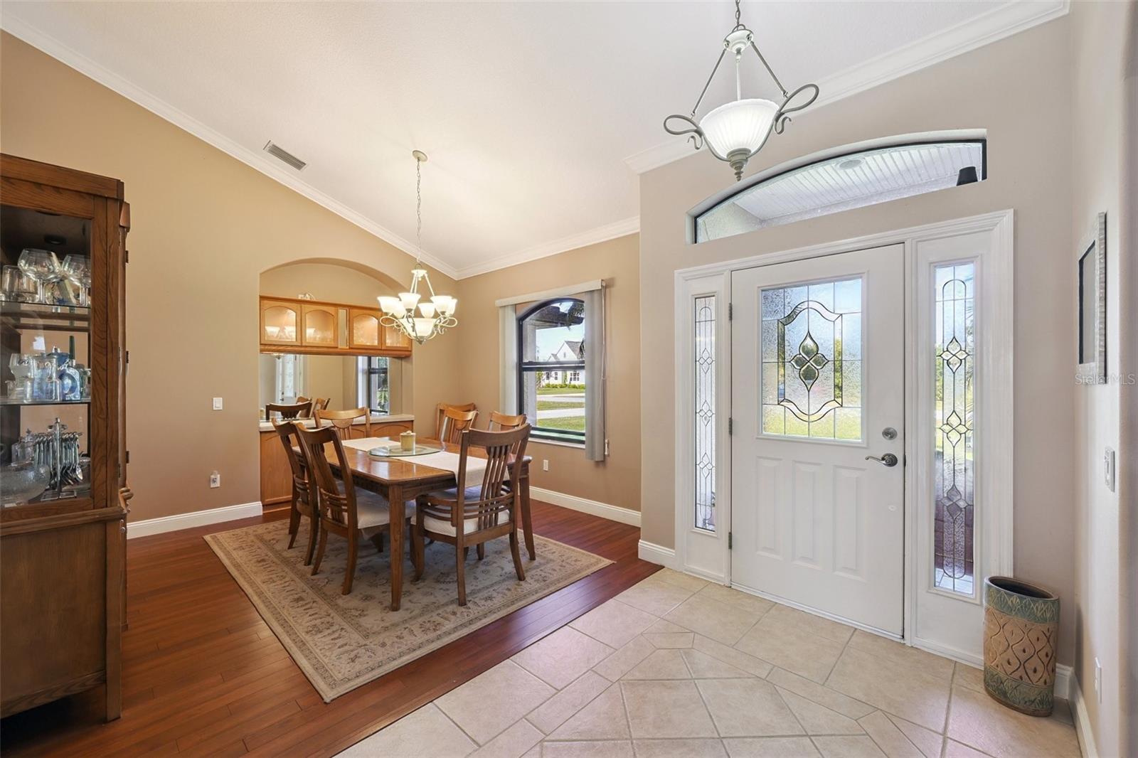 2002 PALM VIEW RD