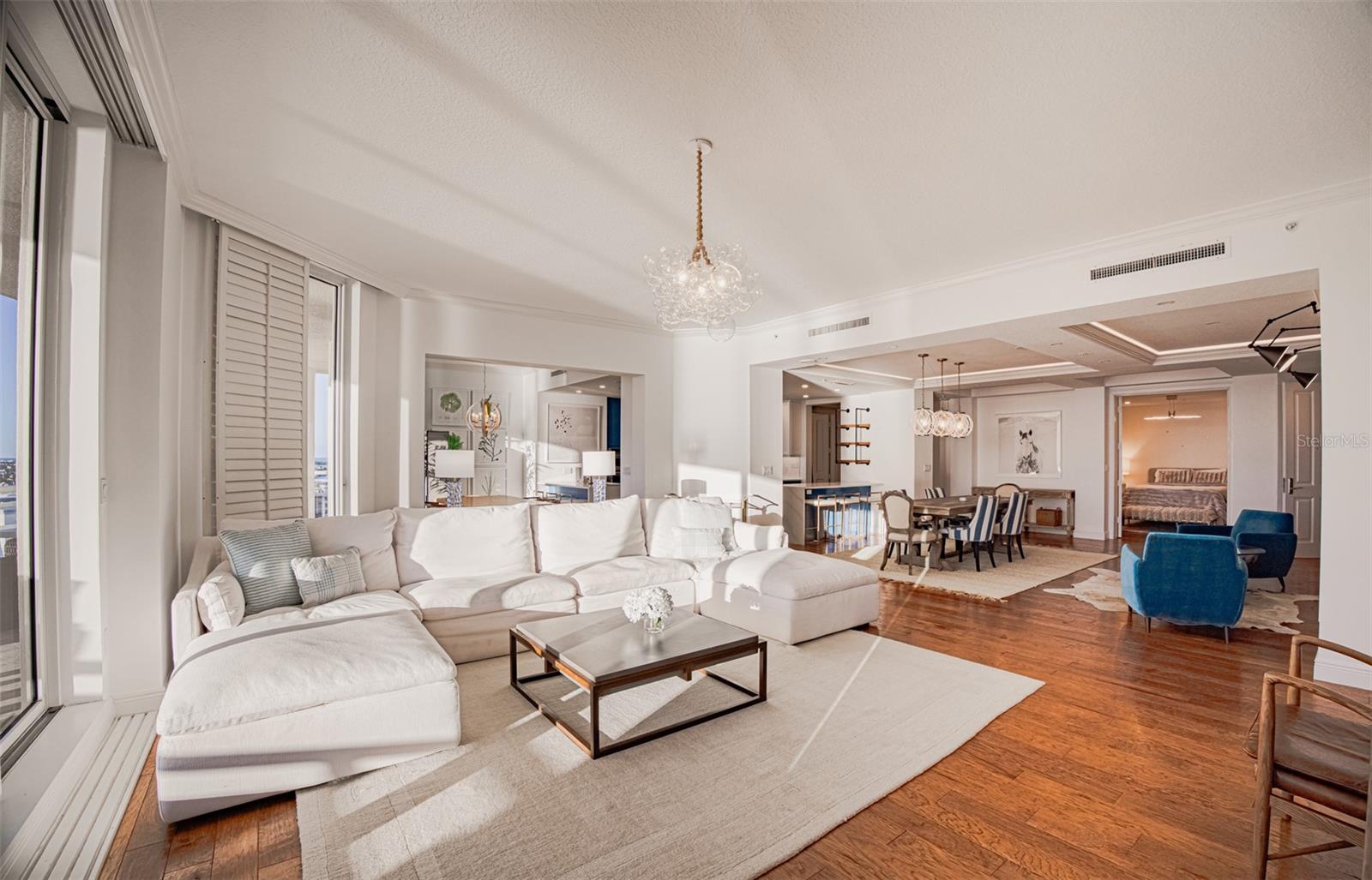 1300 BENJAMIN FRANKLIN DR #1005