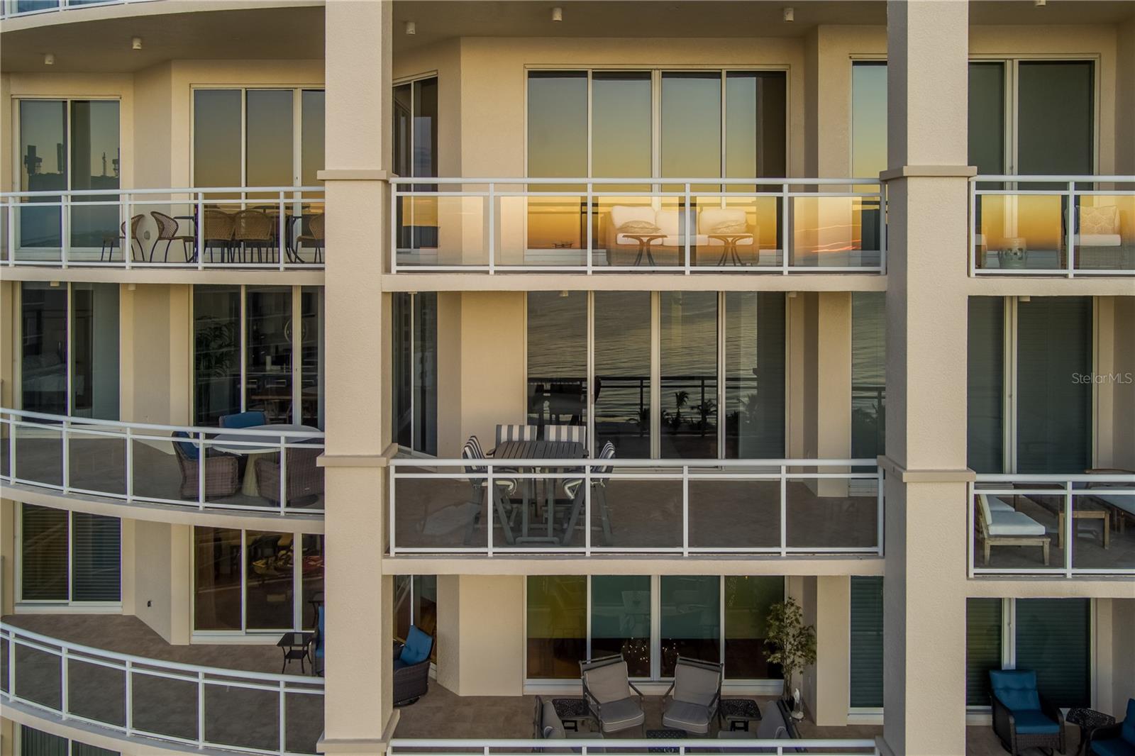 1300 BENJAMIN FRANKLIN DR #1005