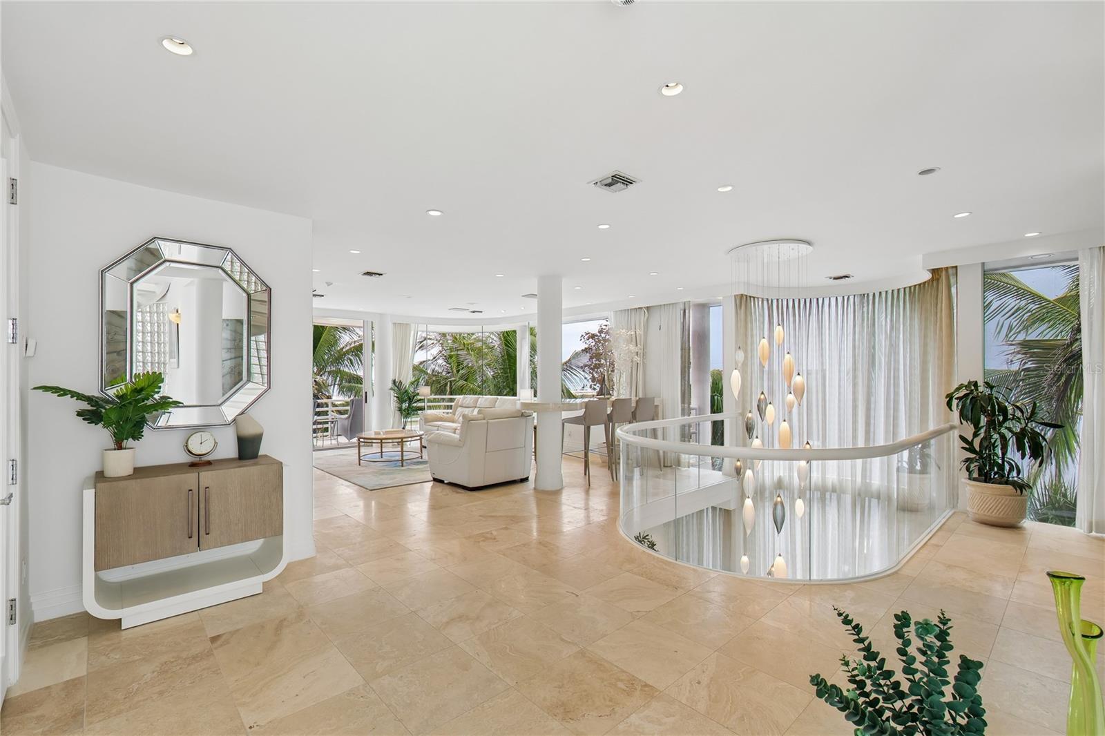 648 BEACH RD