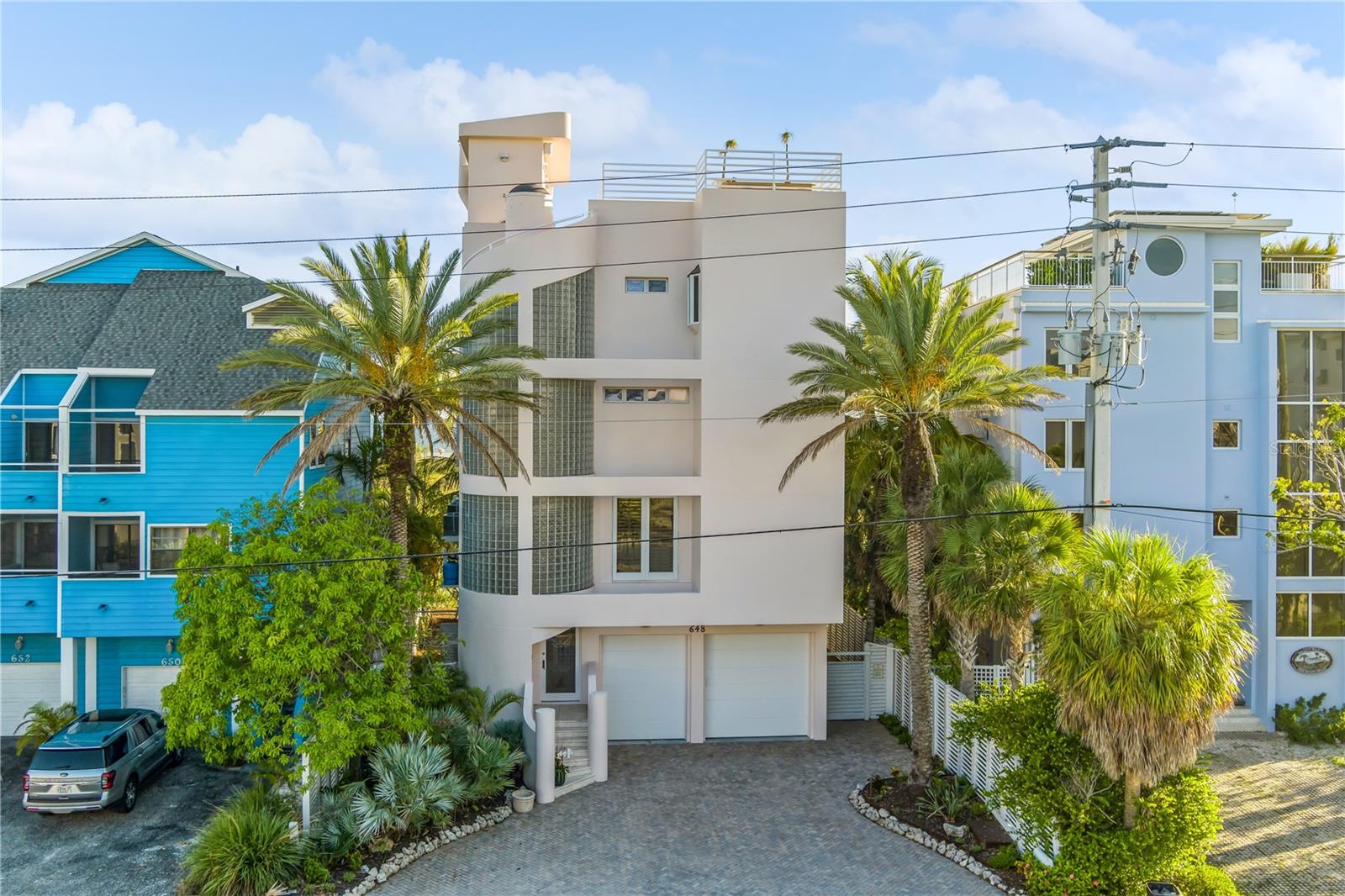 648 BEACH RD