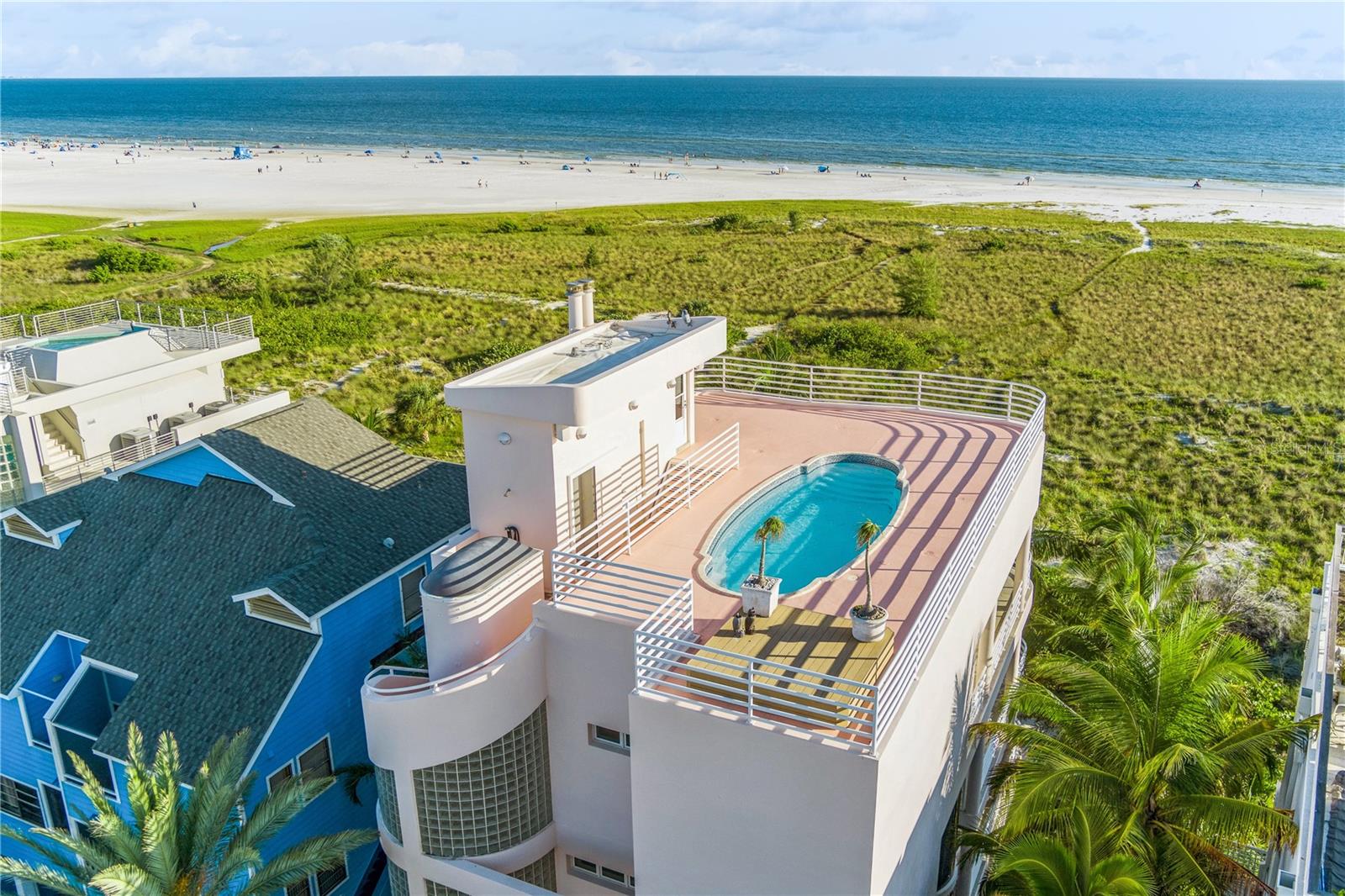 648 BEACH RD