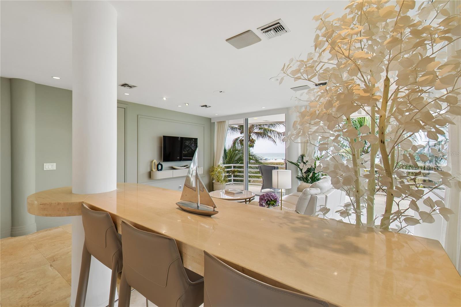 648 BEACH RD
