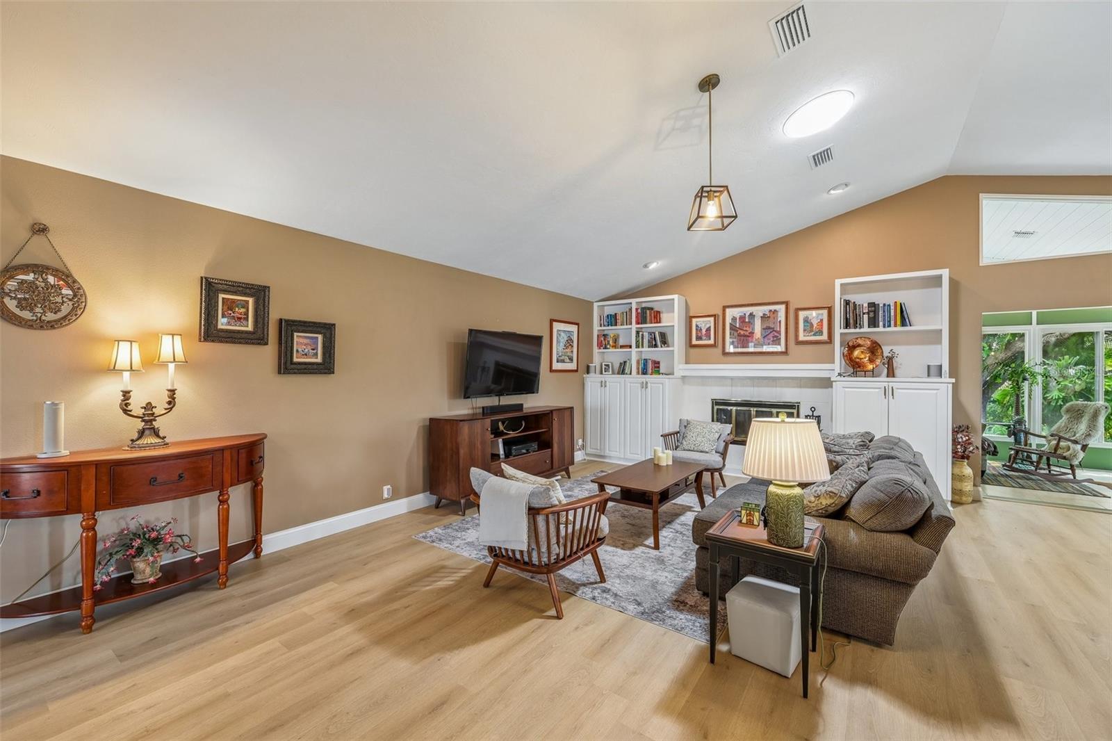 3757 COUNTRYSIDE RD