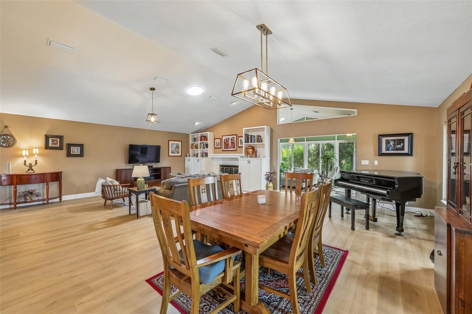 3757 COUNTRYSIDE RD