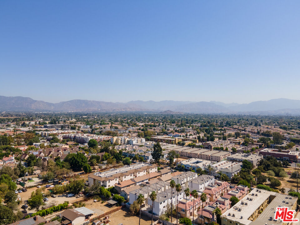 14655 W Sara Ln