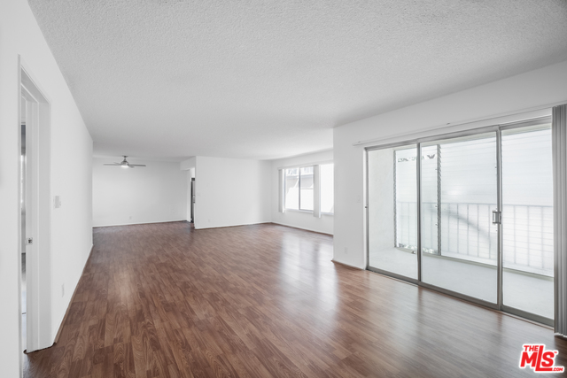 621 SAN VICENTE Unit: 205