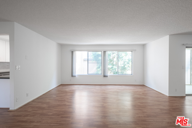 621 SAN VICENTE Unit: 205