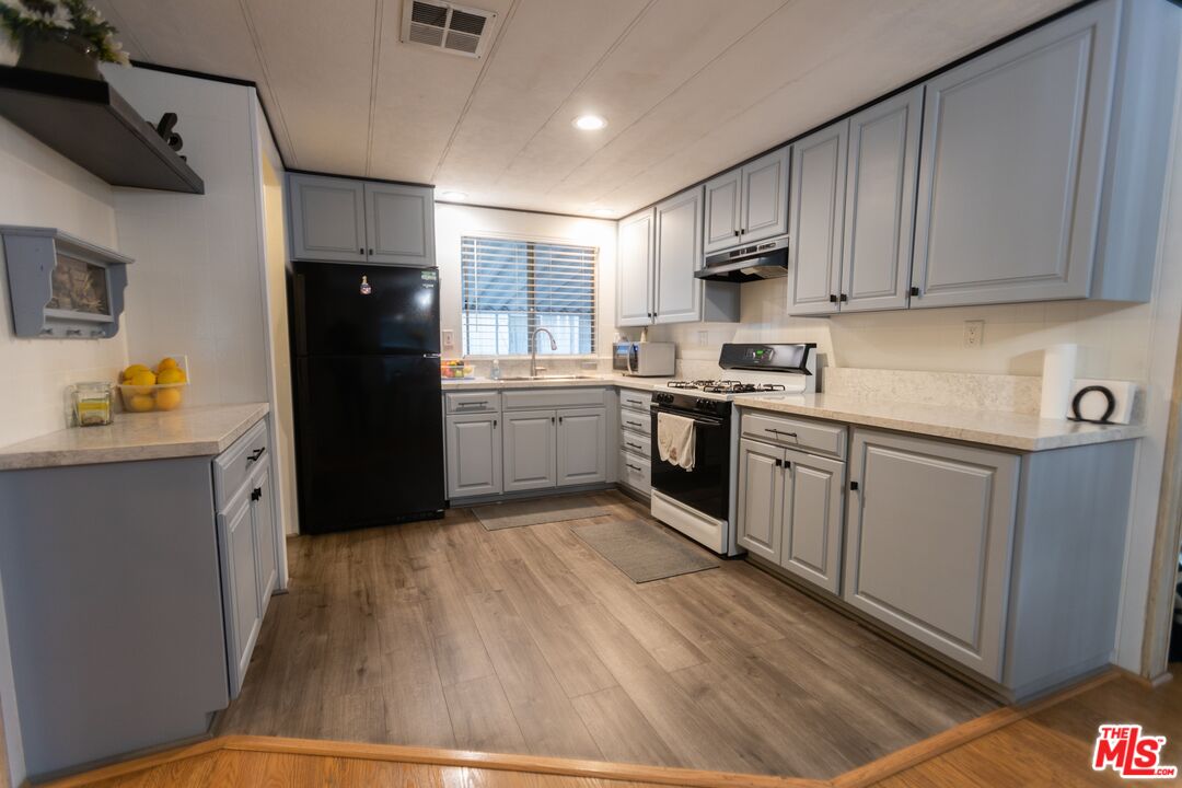 2755 Arrow Highway Hwy Unit: 111