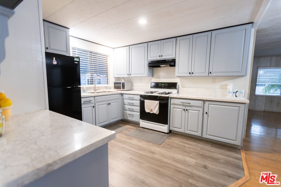 2755 Arrow Highway Hwy Unit: 111