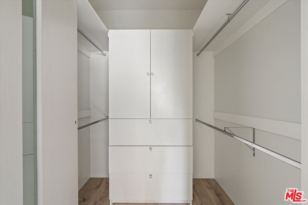 5534 Sylmar Ave Unit: 7