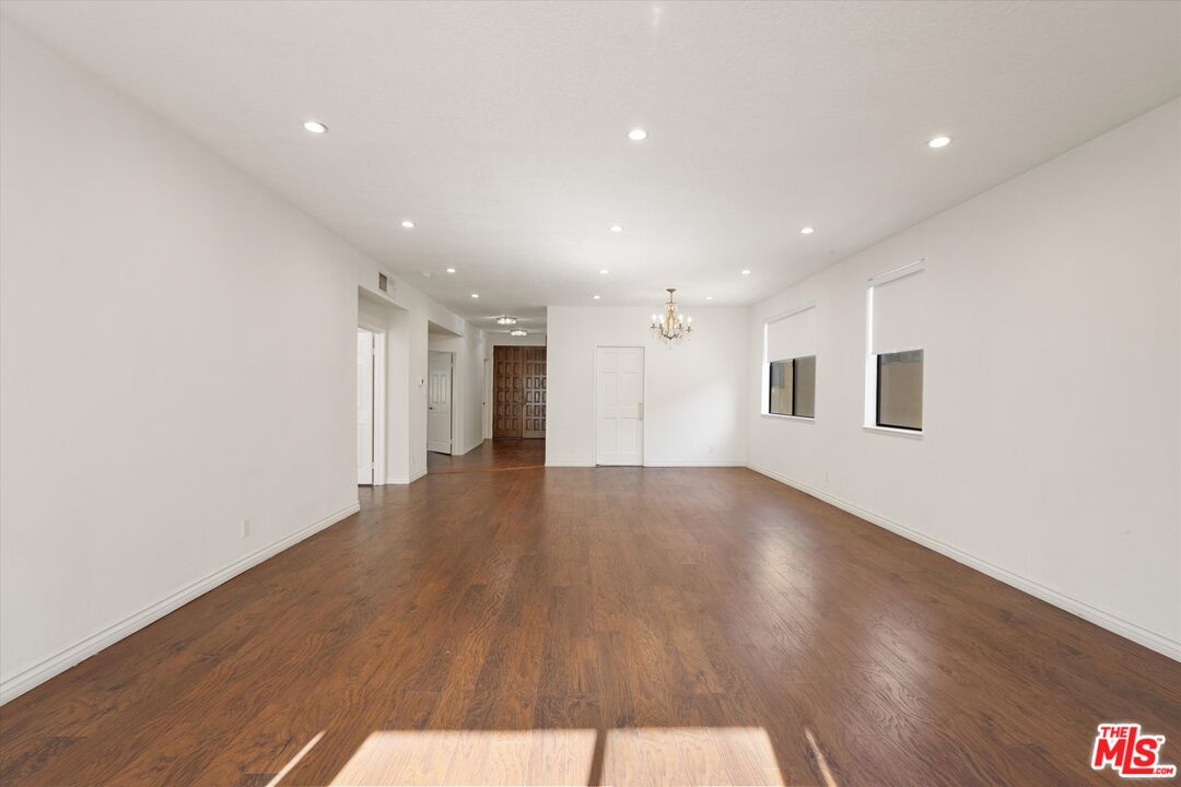 432 S Hamel Rd Unit: 201