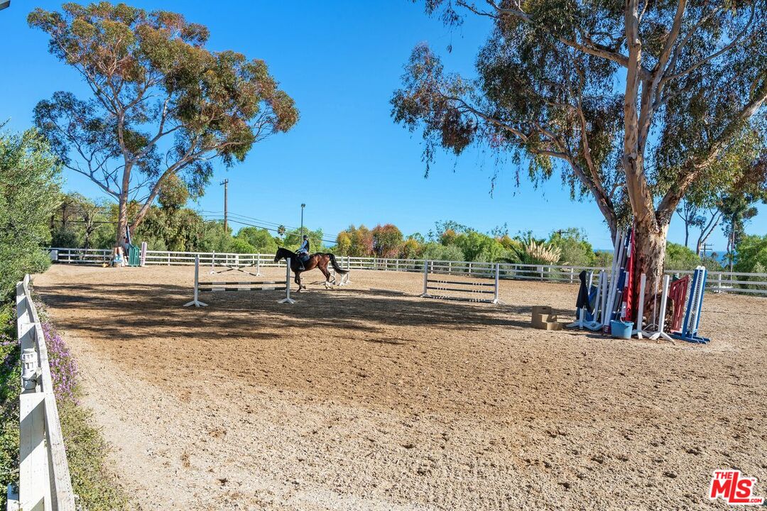 27357 Pacific Coast Hwy