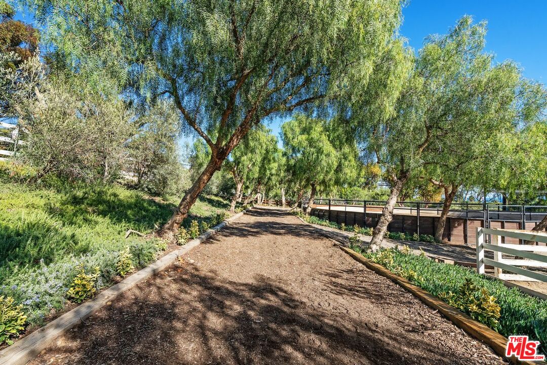 27357 Pacific Coast Hwy