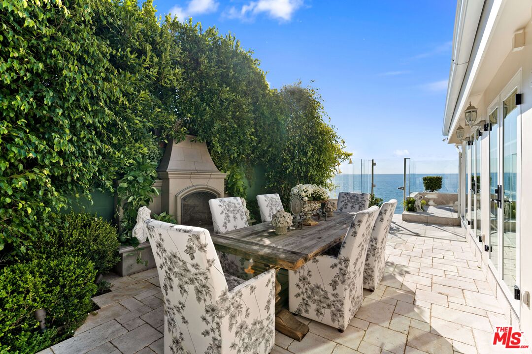 19620 Pacific Coast Hwy