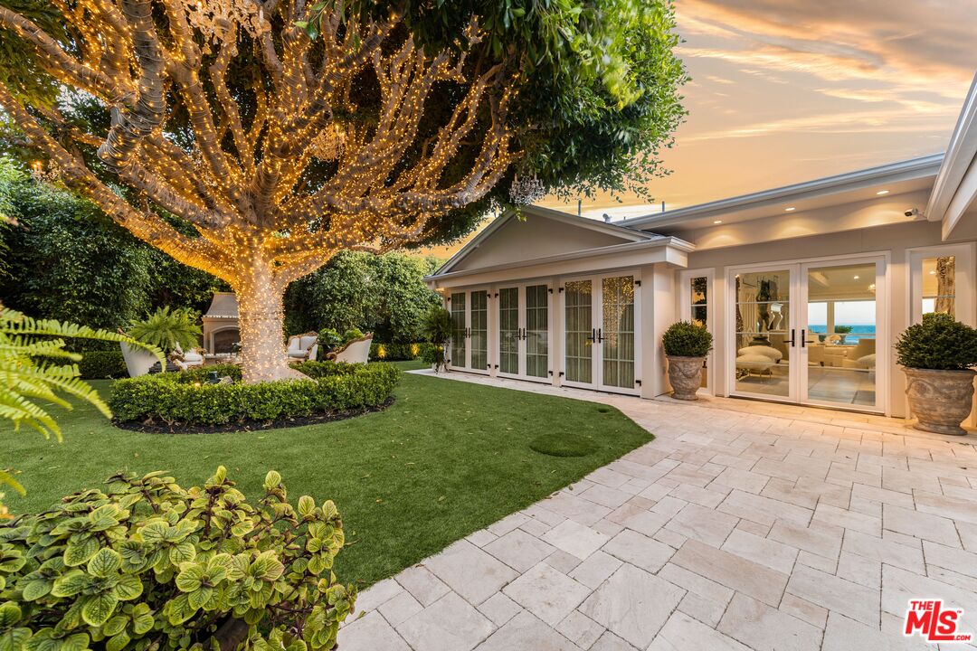 19620 Pacific Coast Hwy