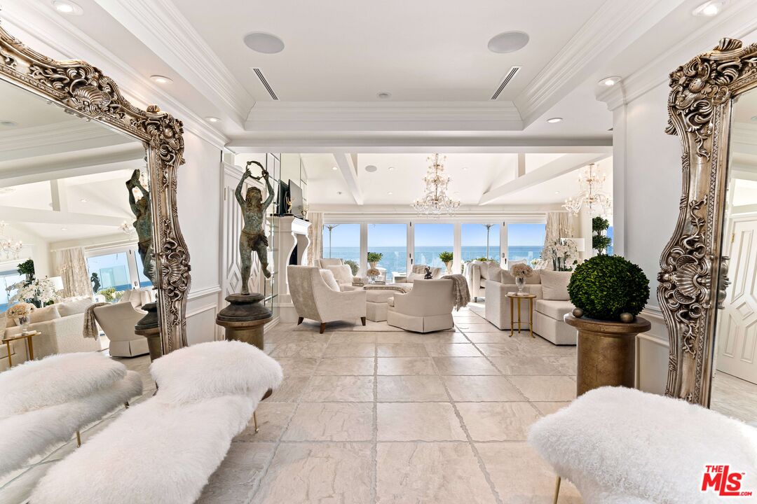 19620 Pacific Coast Highway