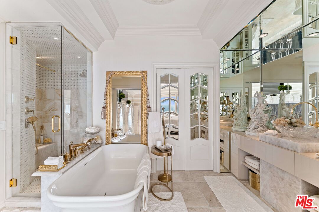 19620 Pacific Coast Highway