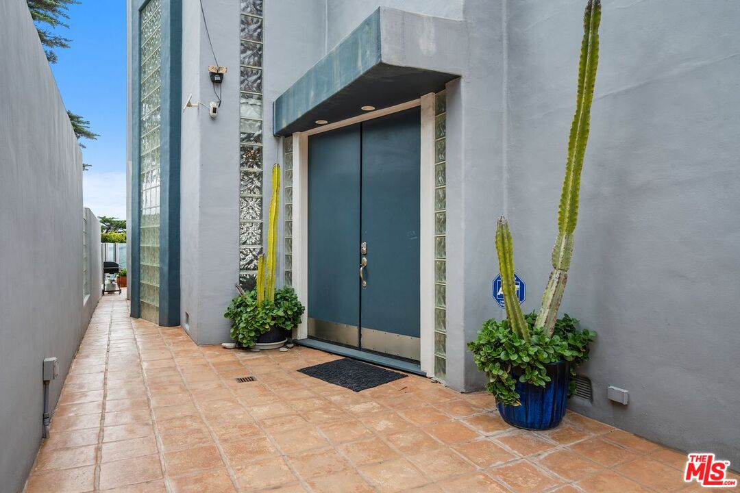 11834 Pacific Coast Hwy