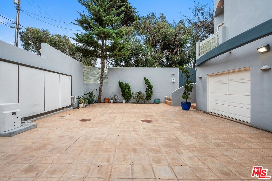 11834 Pacific Coast Hwy