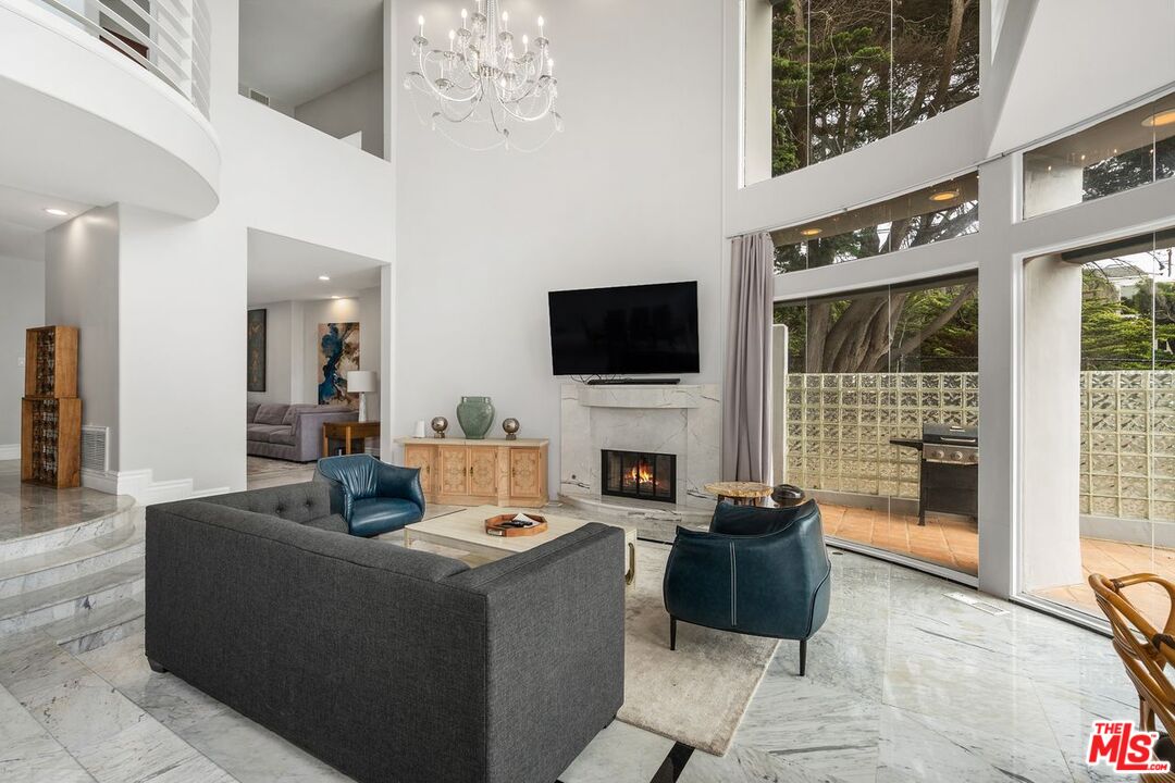 11834 Pacific Coast Hwy