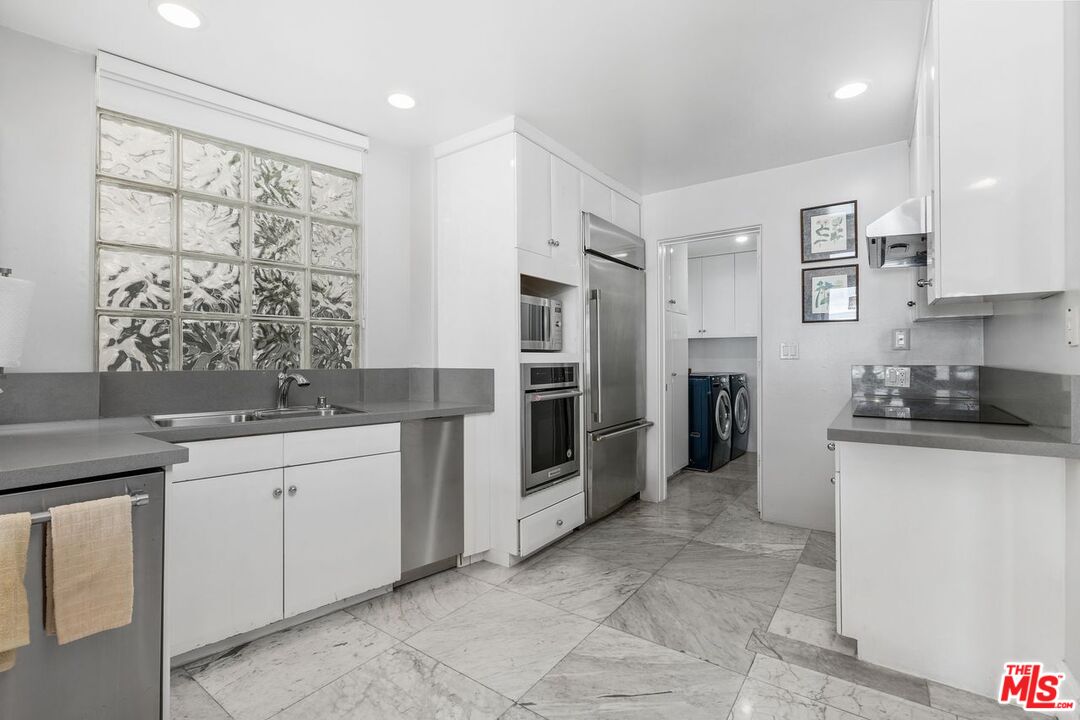 11834 Pacific Coast Hwy