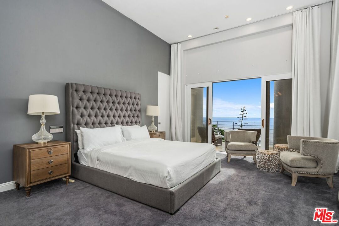 11834 Pacific Coast Hwy