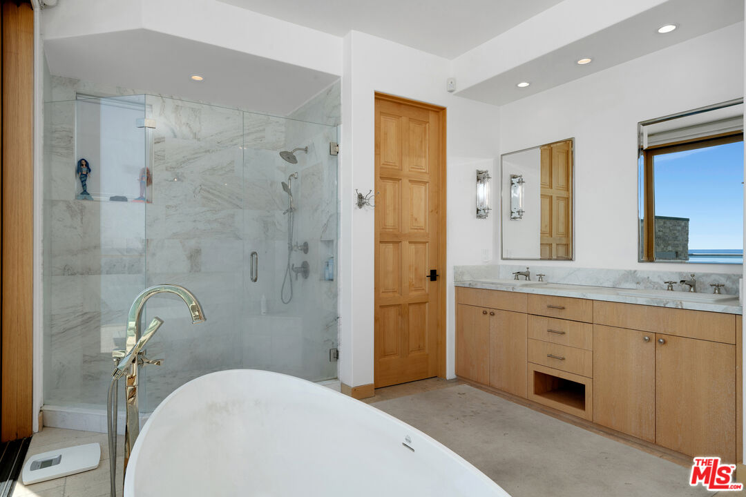 19824 Pacific Coast Hwy