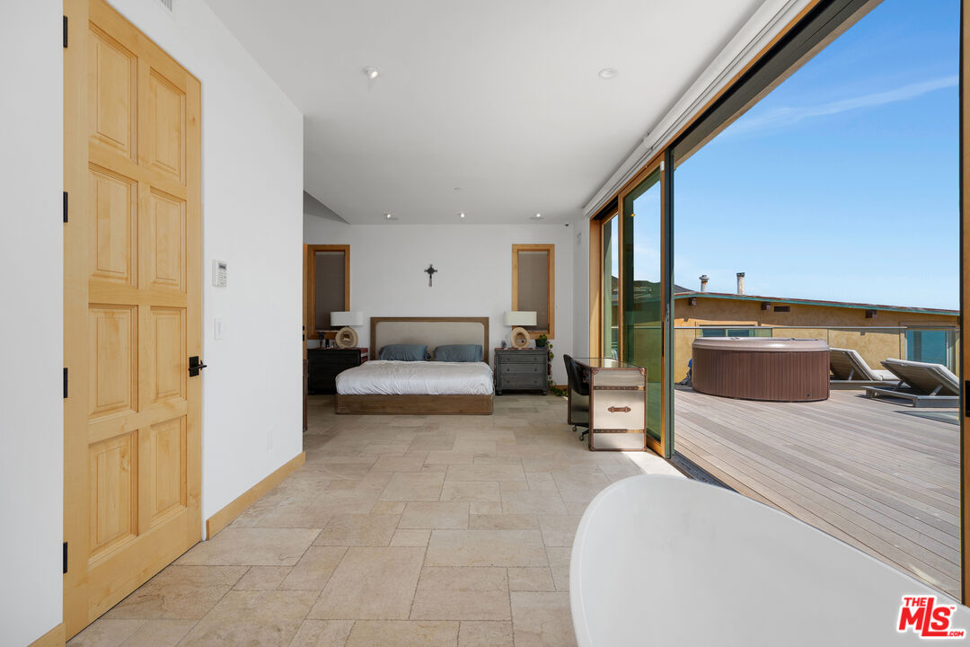 19824 Pacific Coast Hwy