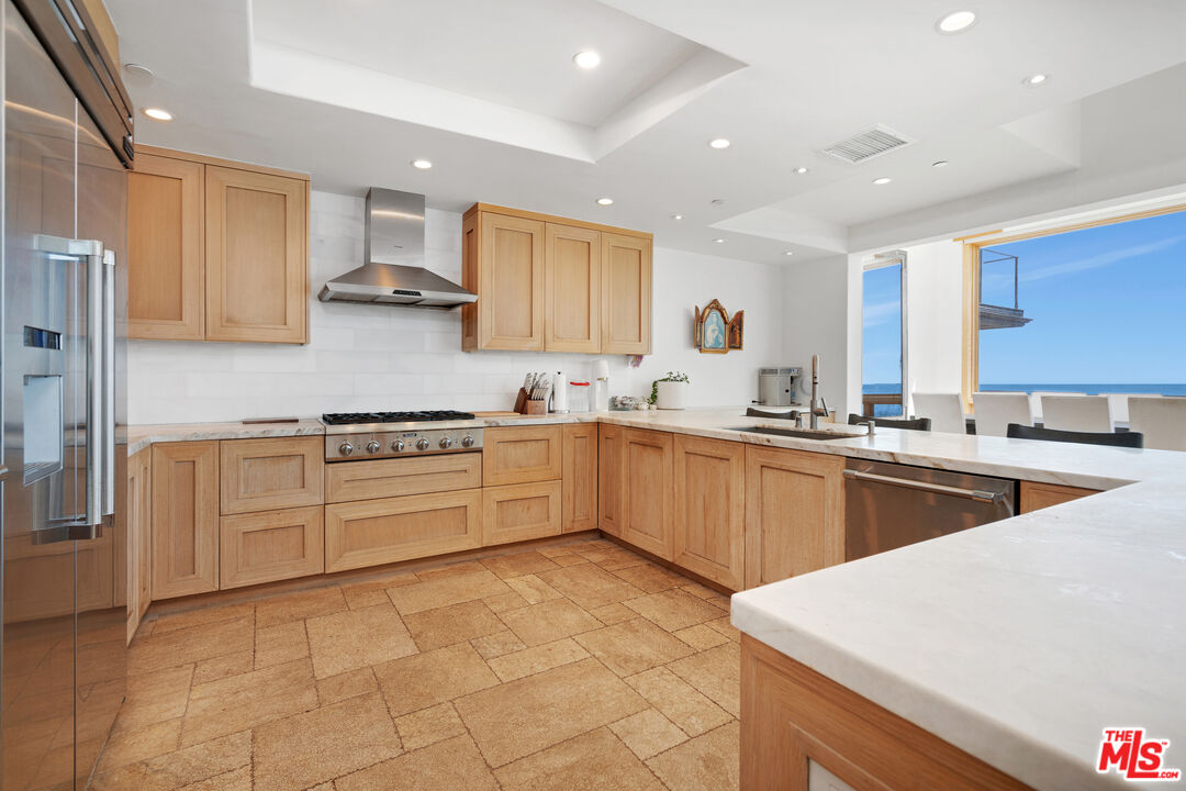 19824 Pacific Coast Hwy