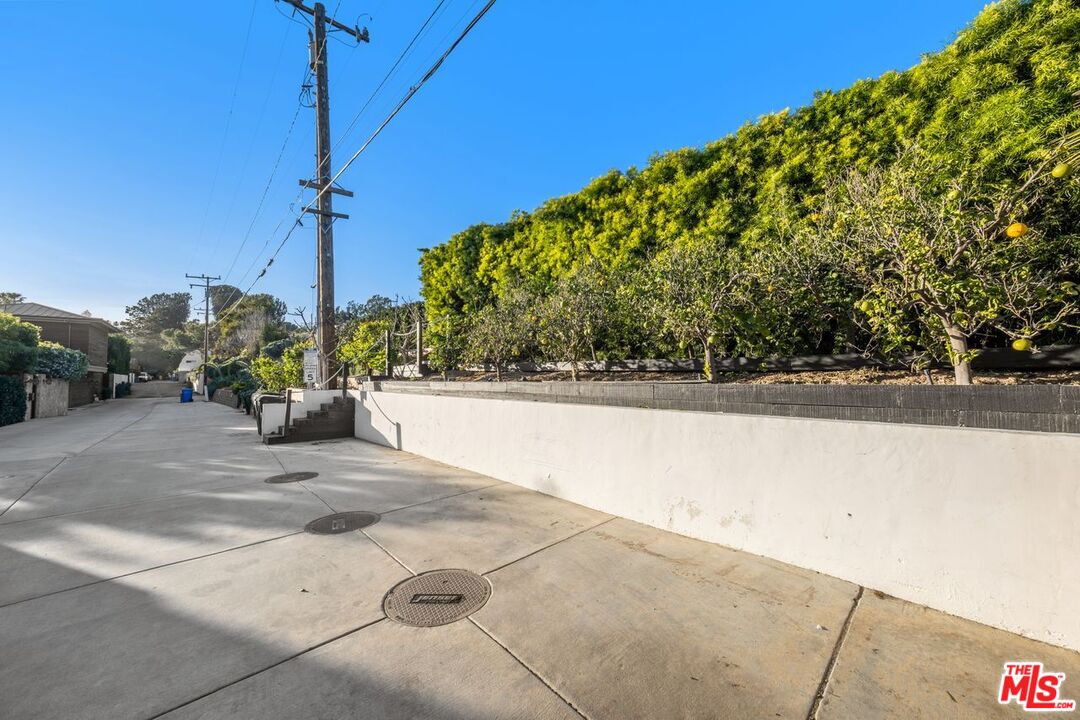 27212 Pacific Coast Hwy