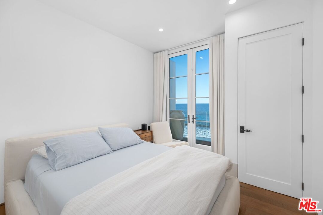 27212 Pacific Coast Hwy