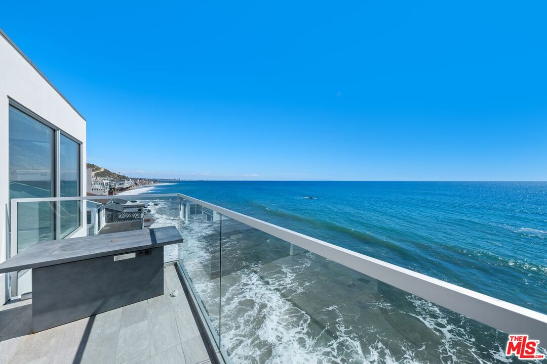 19216 Pacific Coast Hwy