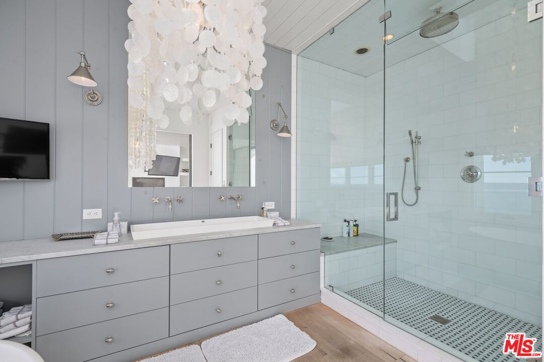 27212 Escondido Beach Rd