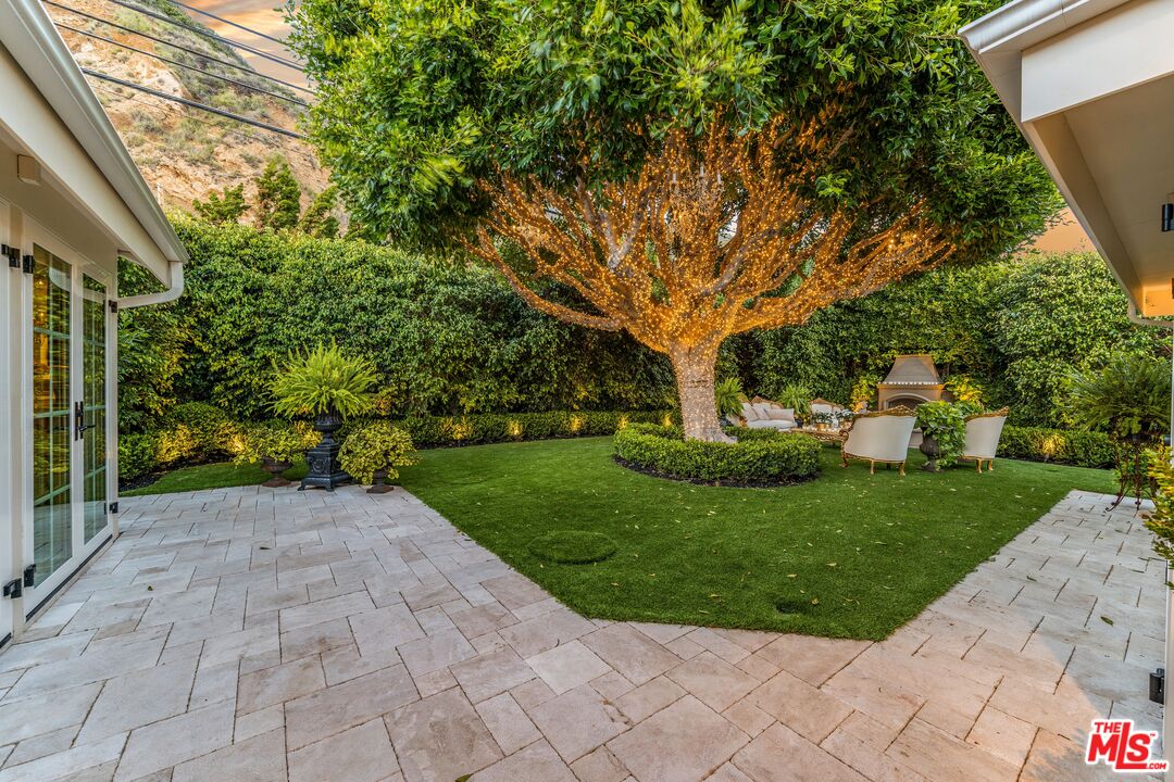 19620 Pacific Coast Hwy