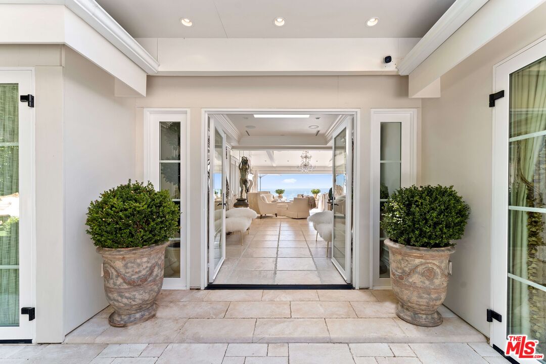 19620 Pacific Coast Hwy