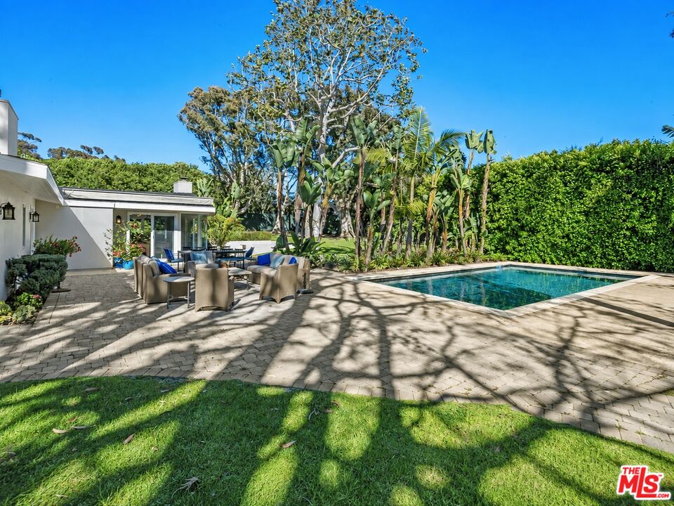 29260 Sea Lion Pl