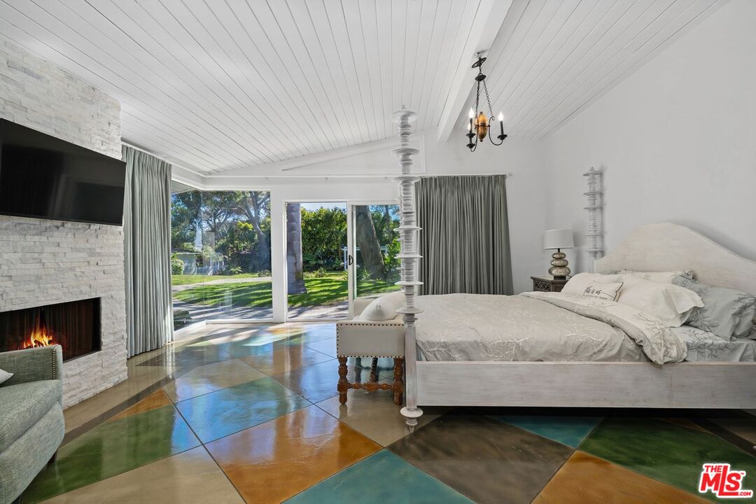 29260 Sea Lion Pl