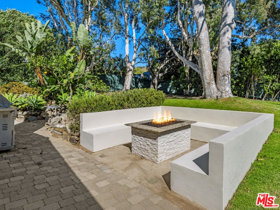 29260 Sea Lion Pl