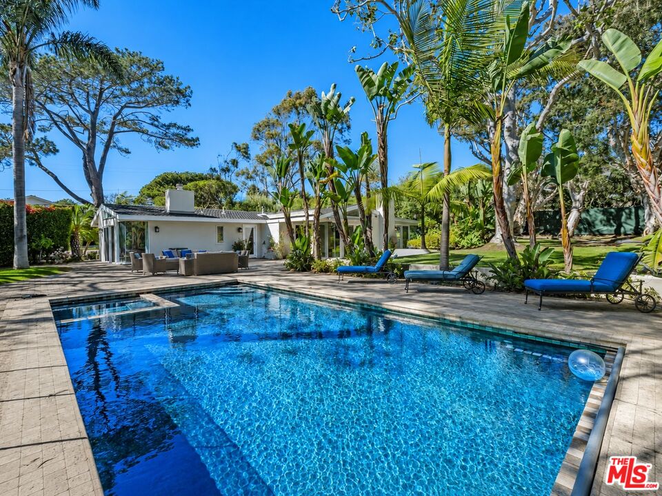 29260 Sea Lion Pl