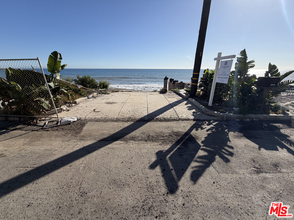19216 Pacific Coast Hwy