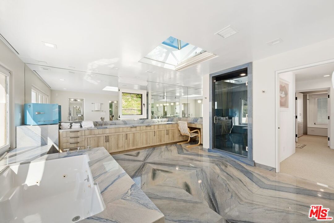 25302 Malibu Rd