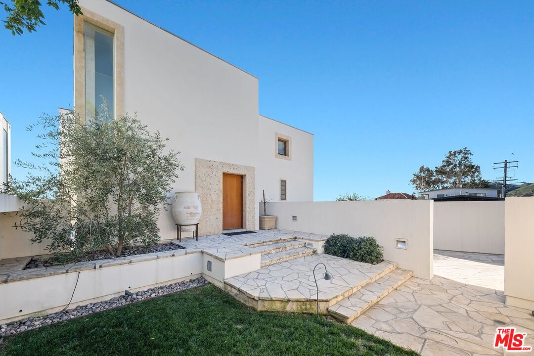 25302 Malibu Rd Unit: LSE