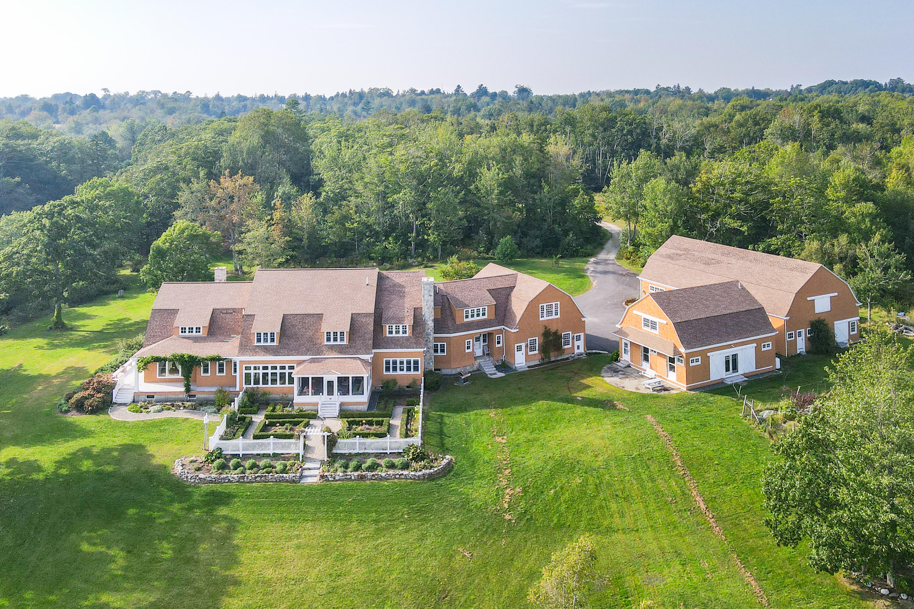 35 Old Fields Way