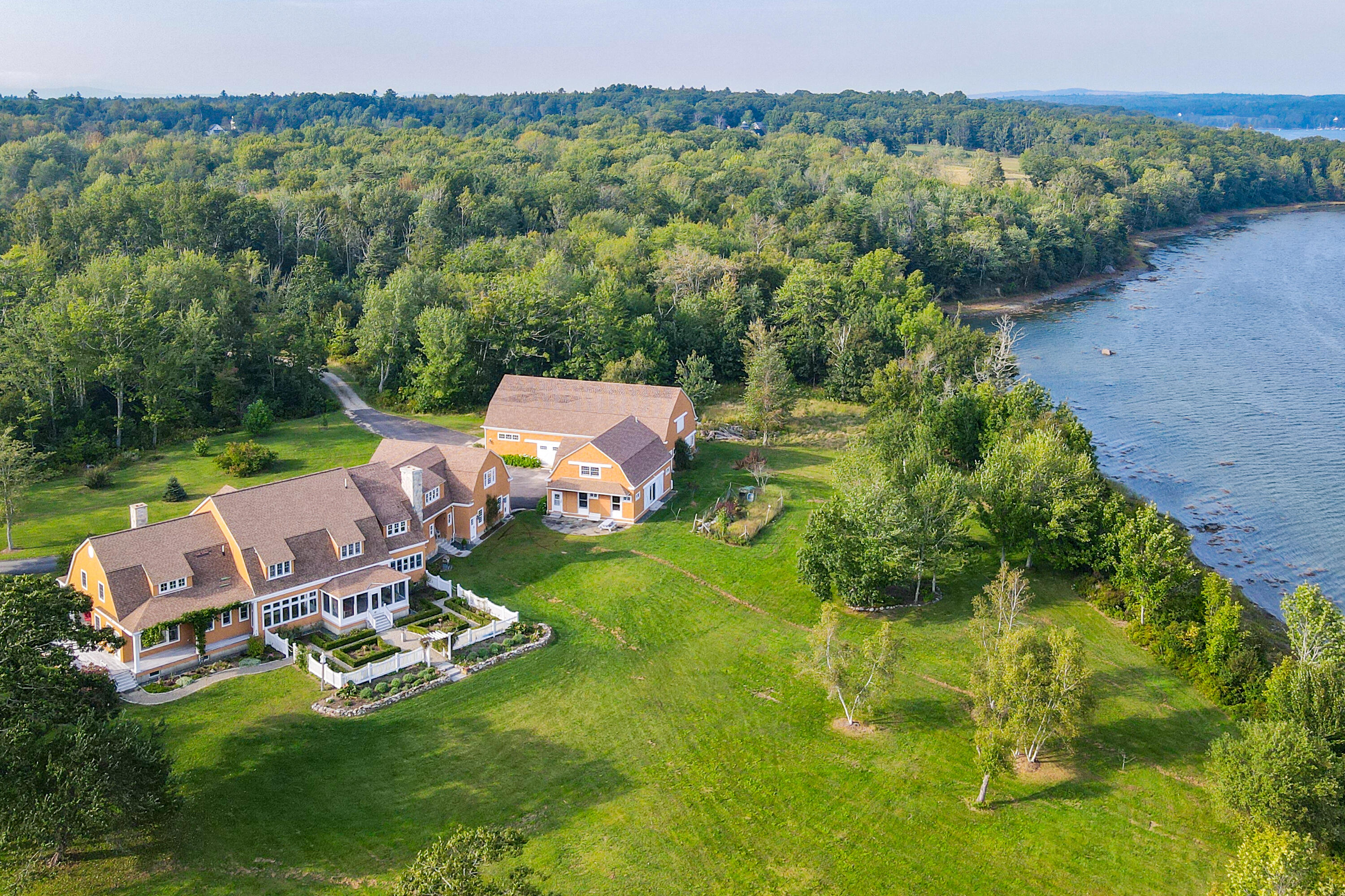 35 Old Fields Way