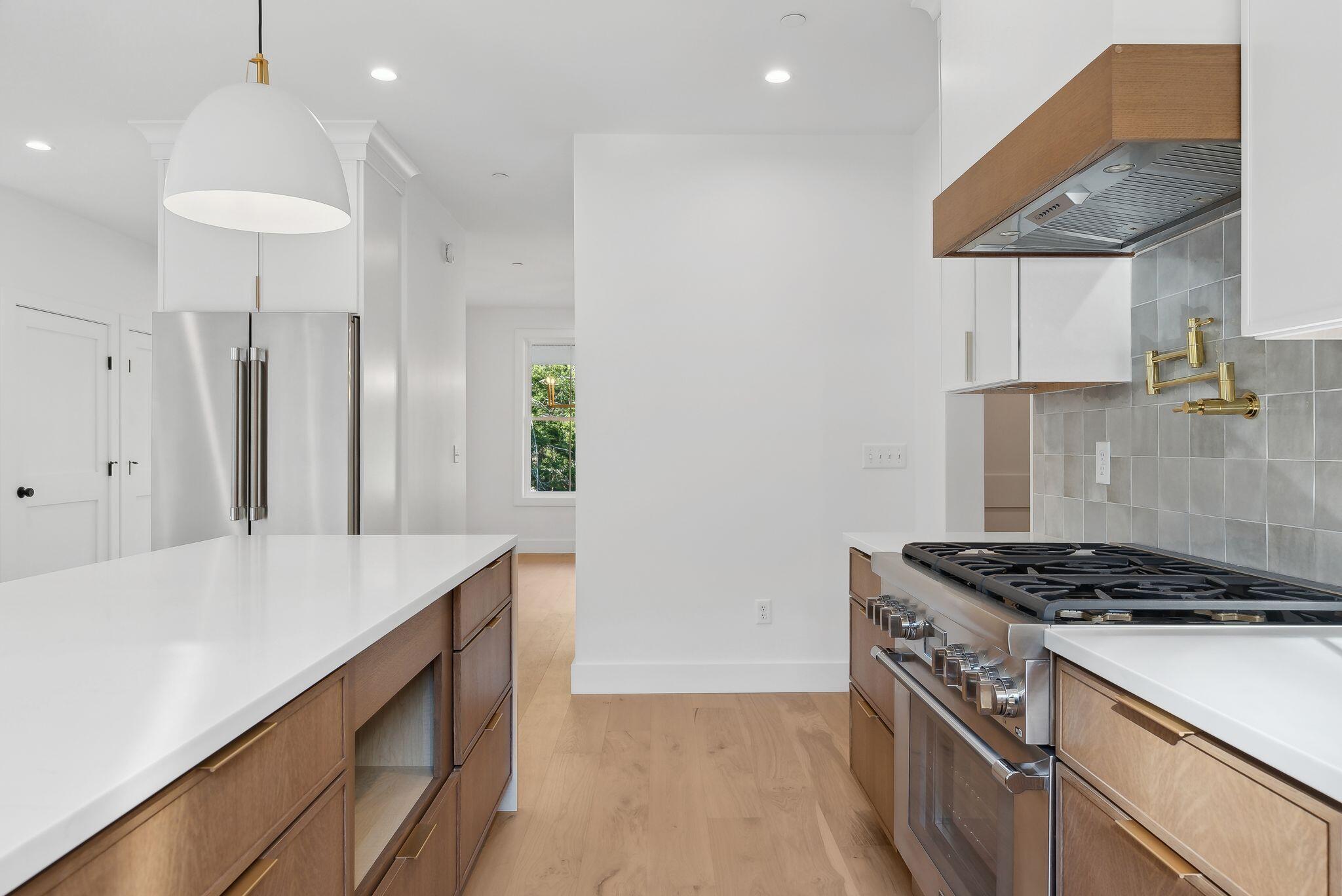6 Martell Way
