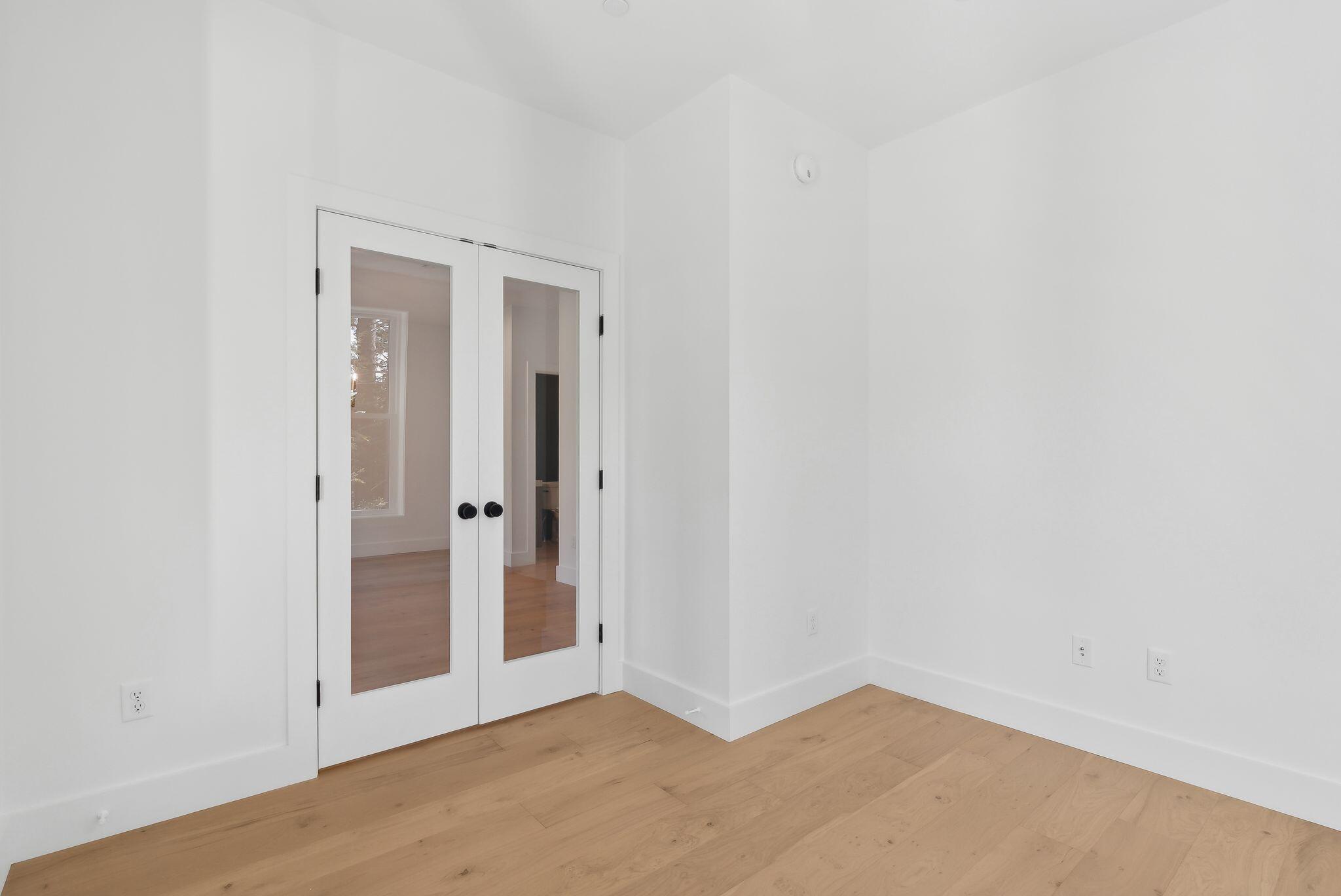 6 Martell Way